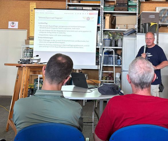 Flugwerk-Mannheim-besucht-AeroService-Worms